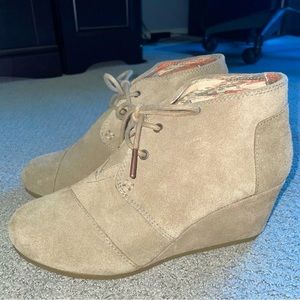 TOMS wedge bootie. Women’s 8